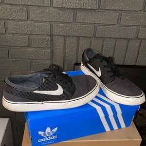 Nike Stefan Janoski SBs